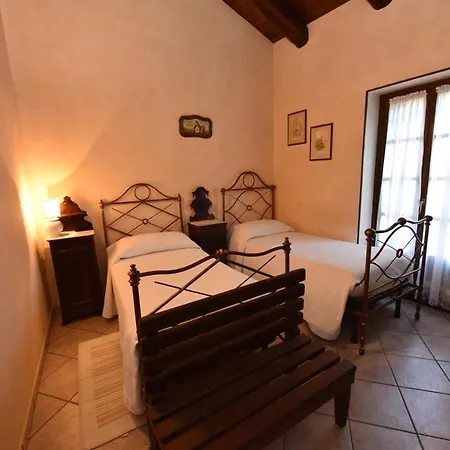 La Ca 'd Majin * Poirino